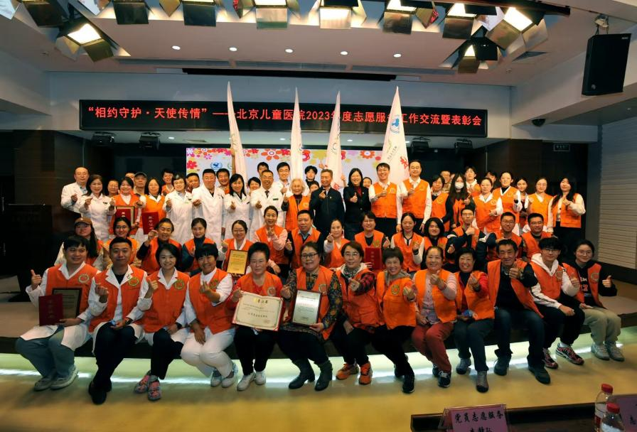 喜报｜中国中信金融资产员工获评“金融系统学雷锋模范”荣誉称号